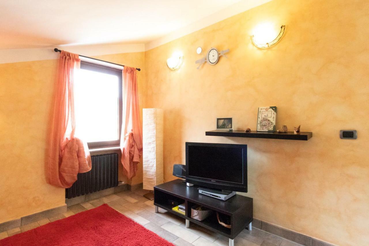 Casa Di Tia Lägenhet Aosta Exteriör bild