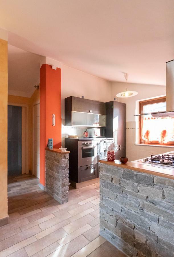 Casa Di Tia Lägenhet Aosta Exteriör bild